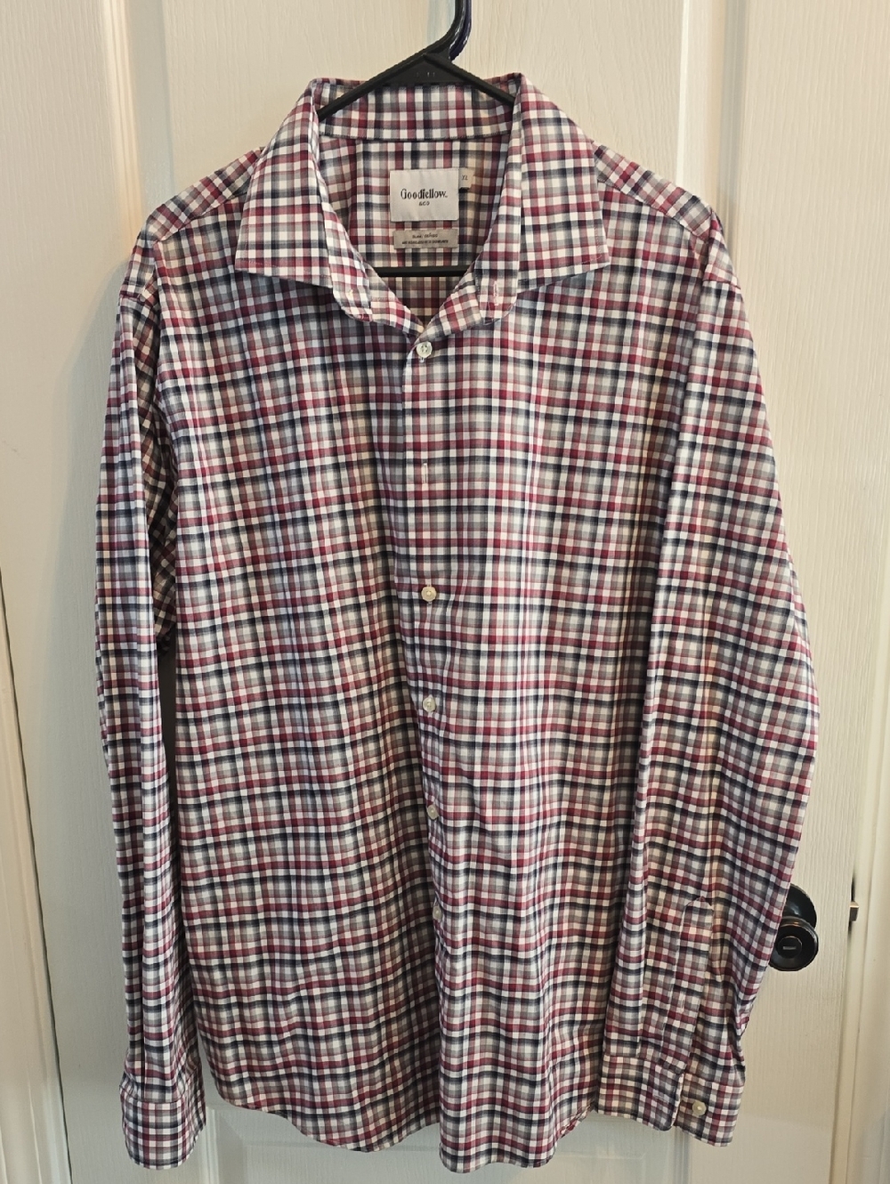 Goodfellow & Co Men’s Burgundy and White Plaid Dress Shirt